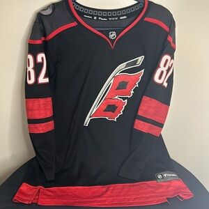 Official NHL North Carolina hurricanes fanatic’s jersey medium women’s